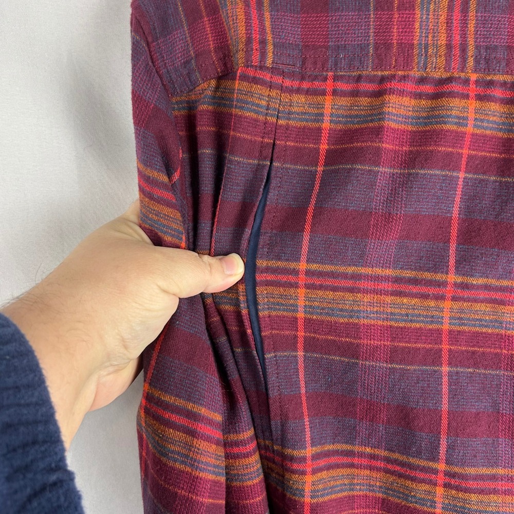 Duluth Trading Co Womens XL Plaid Flannel Free Swingin Shirt Burgundy Red Button - Picture 6 of 7